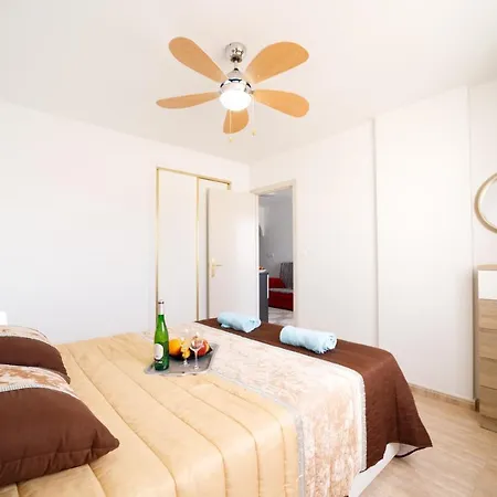 Прекрасная Квартира Где Есть Бассейн И Парковка Torrevieja Exterior photo