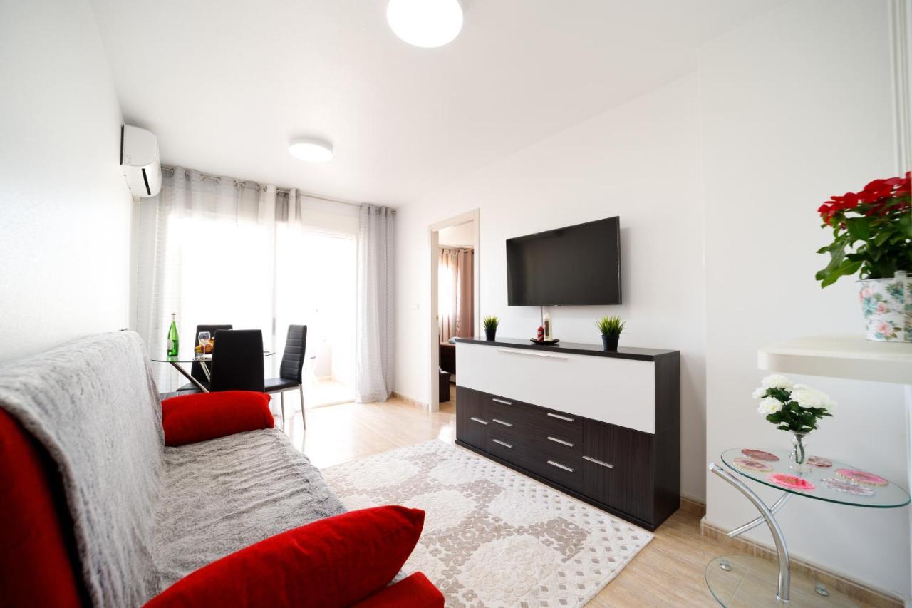 прекрасная где есть бассейн и парковка Apartment Torrevieja