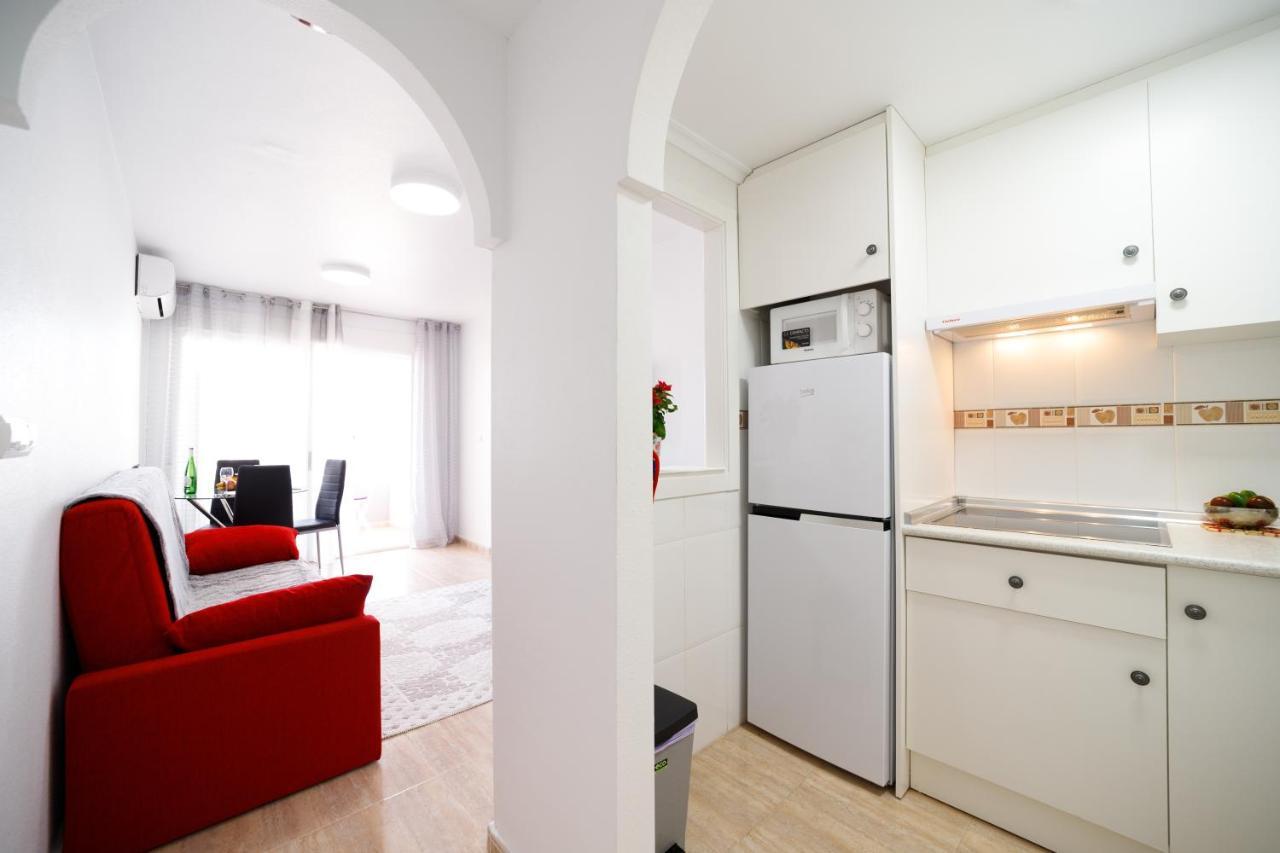 прекрасная где есть бассейн и парковка Apartment Torrevieja