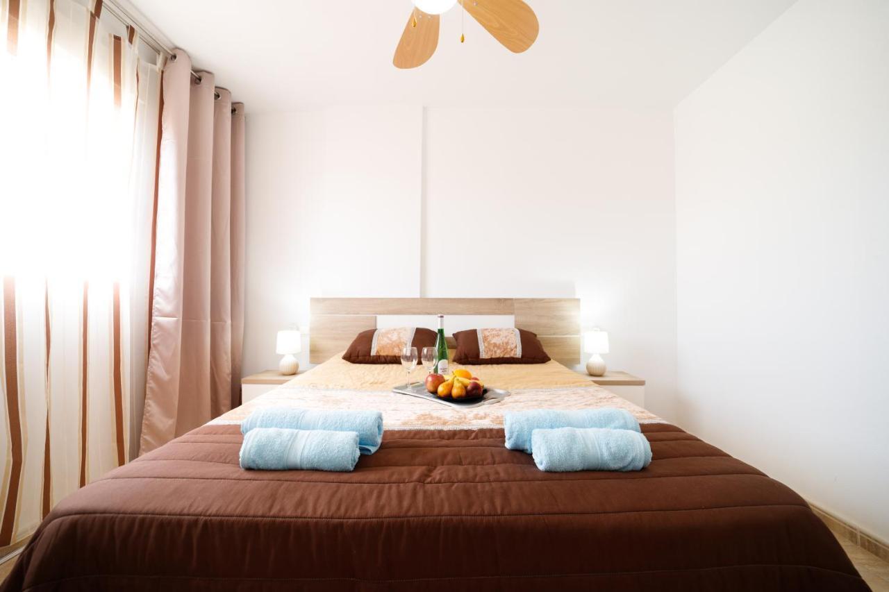прекрасная где есть бассейн и парковка Apartment